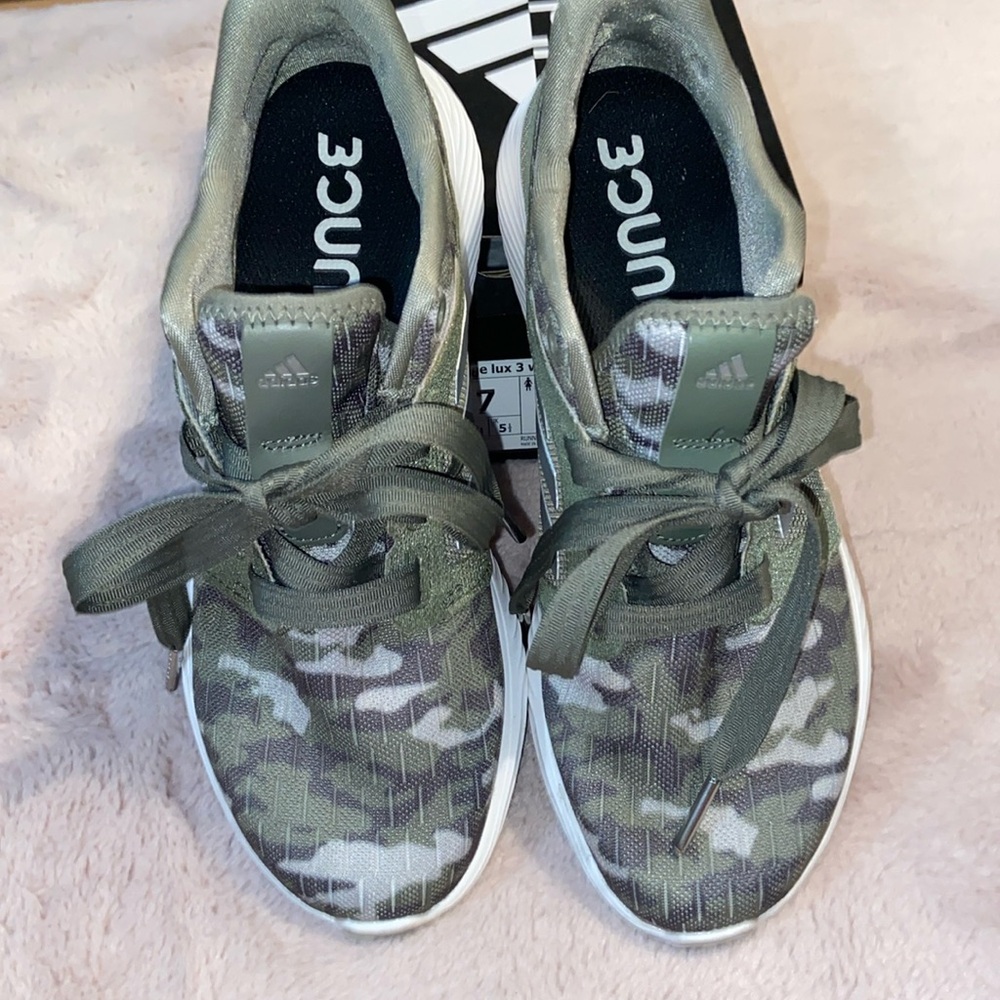 Preowned - Adidas- Edge Lux bounce - army fatigue pattern.